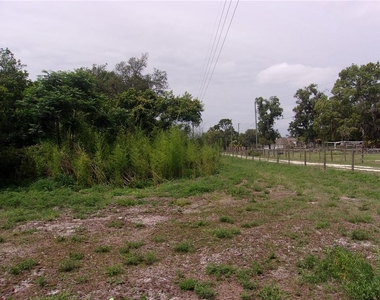 11105 Pinto Drive - Photo Thumbnail 5