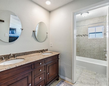 701 Poinsettia Road - Photo Thumbnail 11