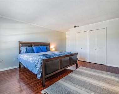 701 Poinsettia Road - Photo Thumbnail 14
