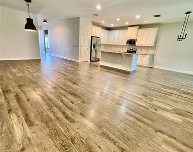 7942 Roma Dune Drive - Photo Thumbnail 12