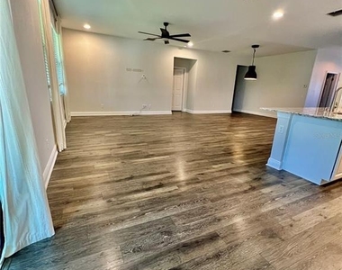 7942 Roma Dune Drive - Photo Thumbnail 7