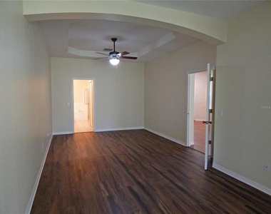 5925 Sandhill Ridge Drive - Photo Thumbnail 17