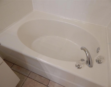 5925 Sandhill Ridge Drive - Photo Thumbnail 21