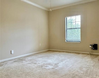 2249 Portofino Place - Photo Thumbnail 10