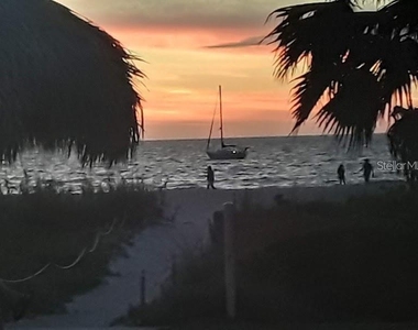 1480 Gulf Boulevard - Photo Thumbnail 16