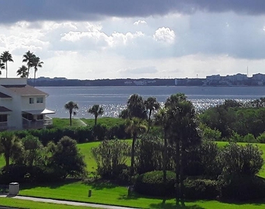 1480 Gulf Boulevard - Photo Thumbnail 26