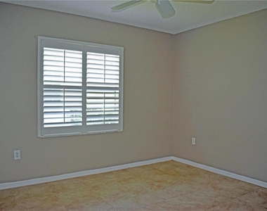 14499 Tamarind Loop - Photo Thumbnail 20