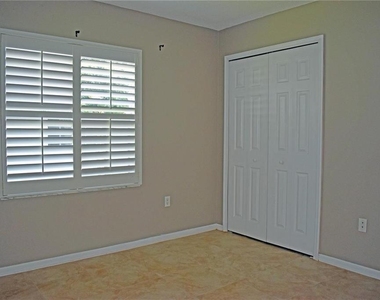 14499 Tamarind Loop - Photo Thumbnail 18