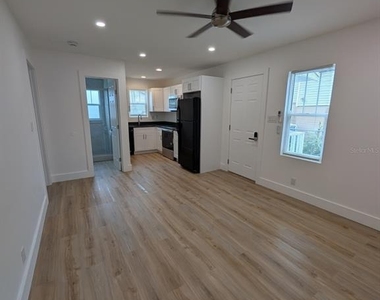 1834 28th Avenue N - Photo Thumbnail 4