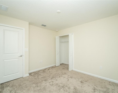 2831 Alder Berry Boulevard - Photo Thumbnail 13