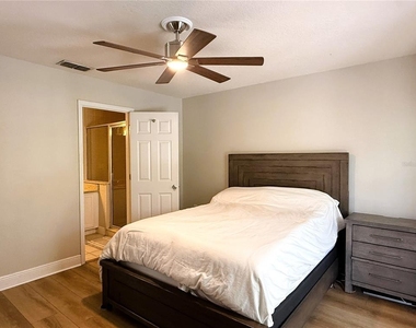 1934 W Spruce Street - Photo Thumbnail 23
