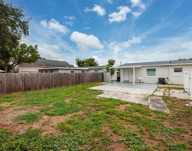 101 40th Avenue Ne - Photo Thumbnail 25