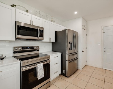 101 40th Avenue Ne - Photo Thumbnail 15