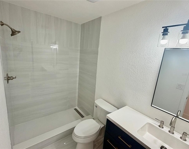 7031 Drury Street - Photo Thumbnail 20
