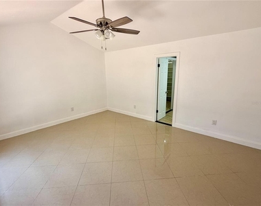 7031 Drury Street - Photo Thumbnail 5