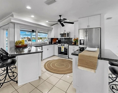 6344 Cottonwood Lane - Photo Thumbnail 15