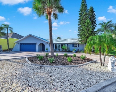 6344 Cottonwood Lane - Photo Thumbnail 1