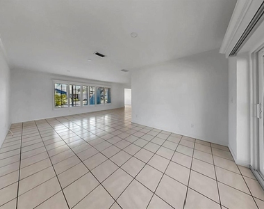 6344 Cottonwood Lane - Photo Thumbnail 13