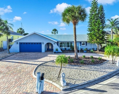 6344 Cottonwood Lane - Photo Thumbnail 69