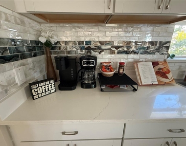 6407 1st Palm Point - Photo Thumbnail 23