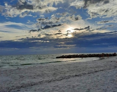 6407 1st Palm Point - Photo Thumbnail 28