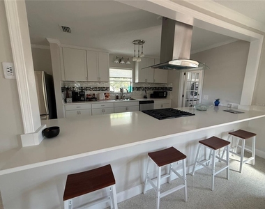 6407 1st Palm Point - Photo Thumbnail 4
