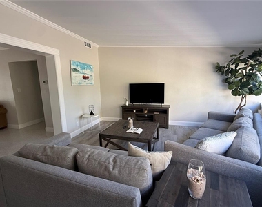 6407 1st Palm Point - Photo Thumbnail 1