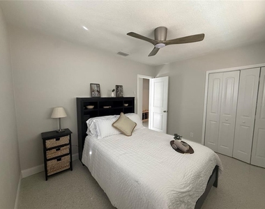 6407 1st Palm Point - Photo Thumbnail 14