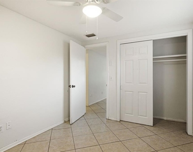 417 Milwaukee Avenue - Photo Thumbnail 13