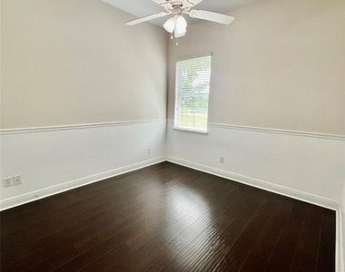 7926 Stoney Hill Drive - Photo Thumbnail 7