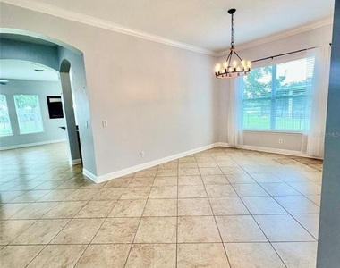 7926 Stoney Hill Drive - Photo Thumbnail 15