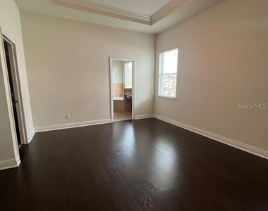 7926 Stoney Hill Drive - Photo Thumbnail 6