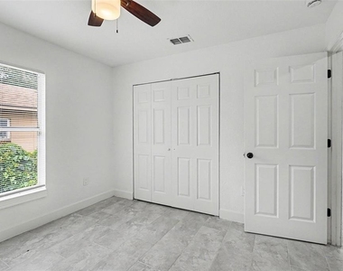 1128 Neville Avenue - Photo Thumbnail 18