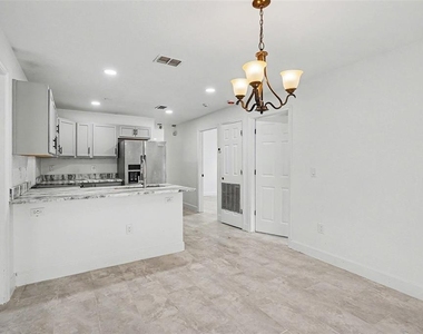 1128 Neville Avenue - Photo Thumbnail 7
