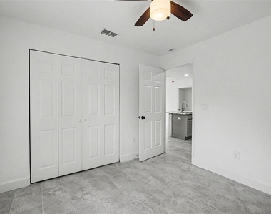 1128 Neville Avenue - Photo Thumbnail 17