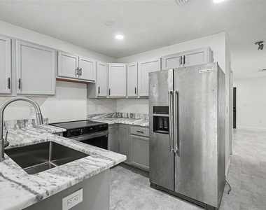 1128 Neville Avenue - Photo Thumbnail 9