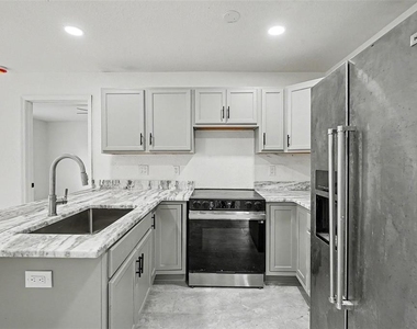 1128 Neville Avenue - Photo Thumbnail 8
