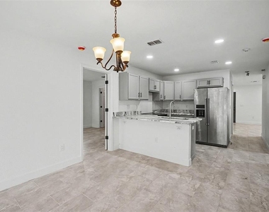 1128 Neville Avenue - Photo Thumbnail 6
