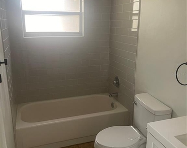 906 Essex Road - Photo Thumbnail 4