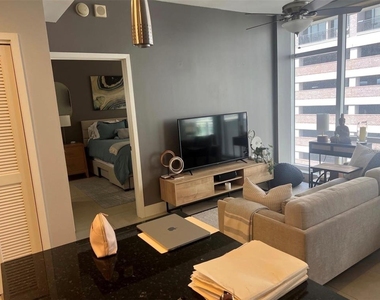 145 2nd Avenue S - Photo Thumbnail 3