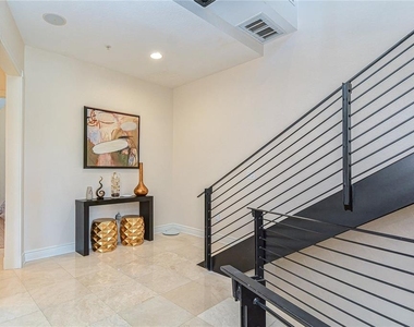 4907 Bayshore Boulevard - Photo Thumbnail 14