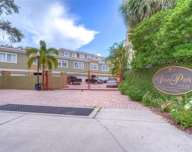 4907 Bayshore Boulevard - Photo Thumbnail 38