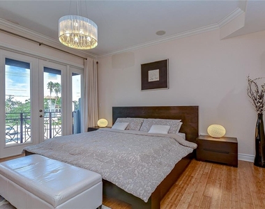 4907 Bayshore Boulevard - Photo Thumbnail 16