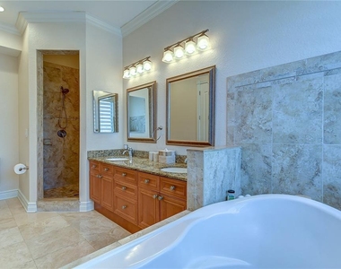 4907 Bayshore Boulevard - Photo Thumbnail 17