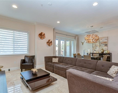 4907 Bayshore Boulevard - Photo Thumbnail 5
