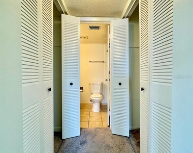 6324 Newtown Circle - Photo Thumbnail 11