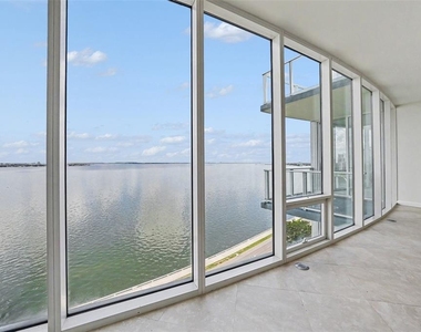 2900 W Bay To Bay Boulevard - Photo Thumbnail 6