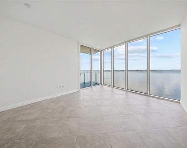 2900 W Bay To Bay Boulevard - Photo Thumbnail 5
