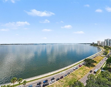 2900 W Bay To Bay Boulevard - Photo Thumbnail 27