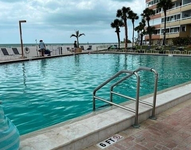 17920 Gulf Boulevard - Photo Thumbnail 3